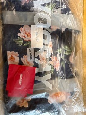 VooRay Navy Floral Shoulder Bag - VOO RAY